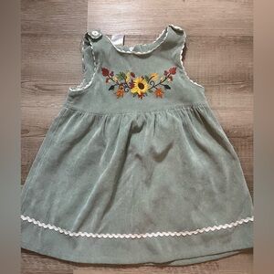 Adorable vintage little girls dress